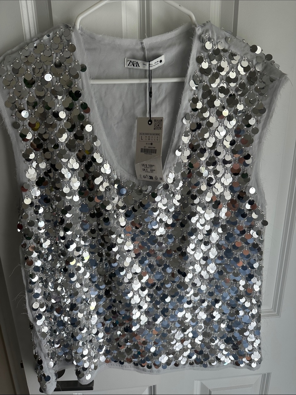Zara Silver Sequin V-Neck Tank Top - Picture 6 of 10